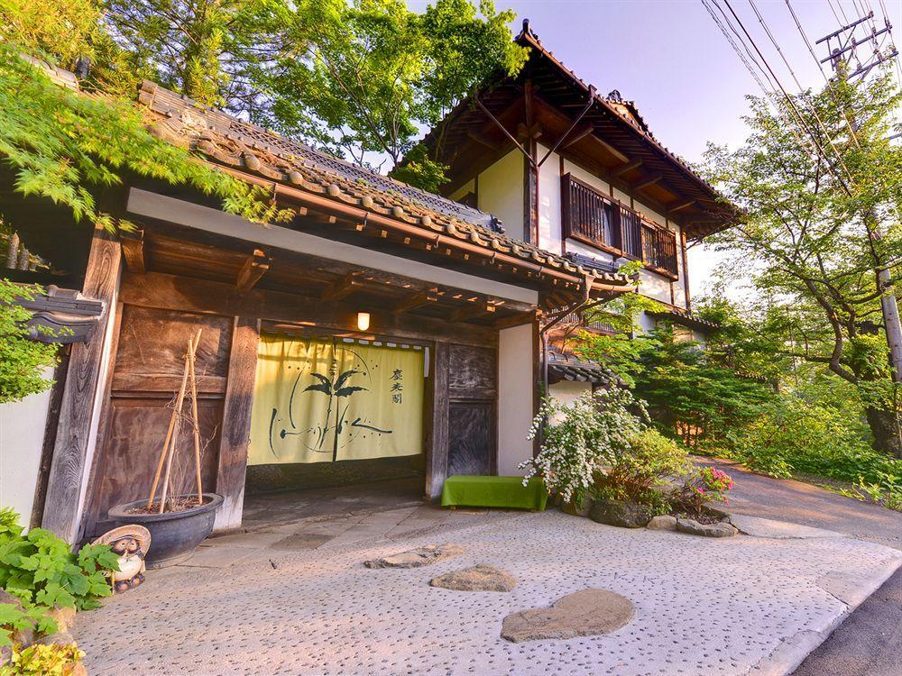 Отель Jinpyokaku Яманути Экстерьер фото