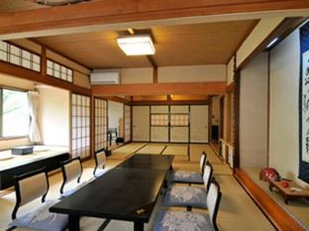 Отель Jinpyokaku Яманути Экстерьер фото